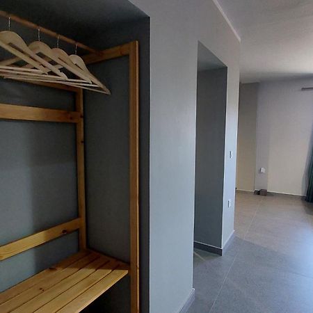 Jimmy'S Place Αρτέμιδα Δωμάτιο φωτογραφία