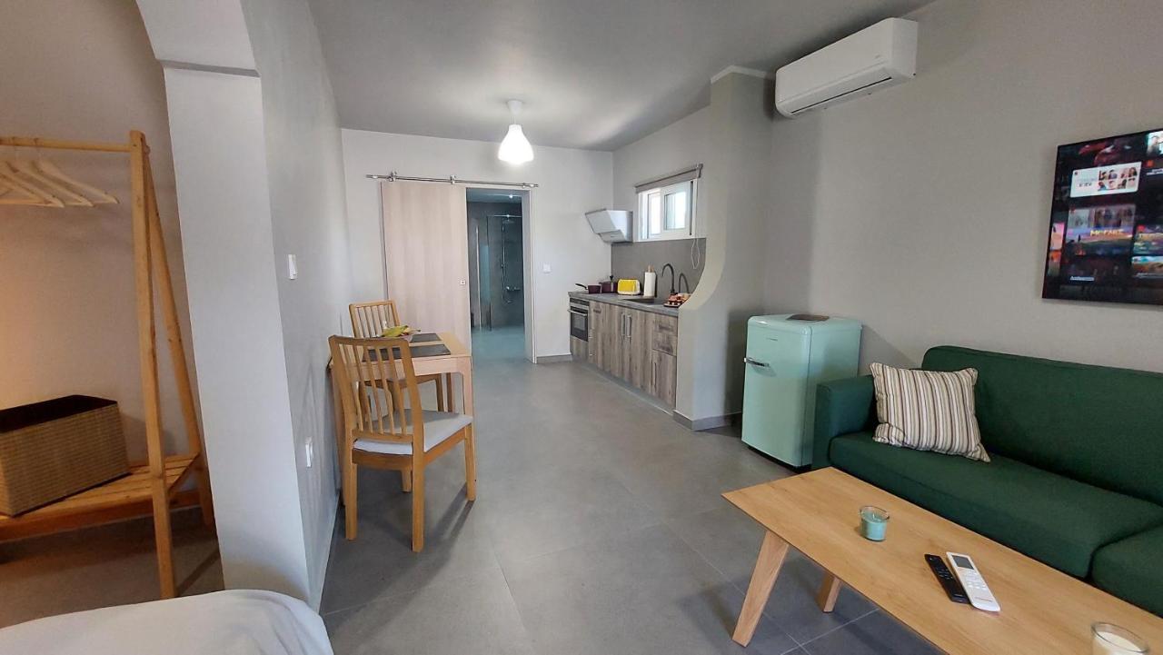 Jimmy'S Place Αρτέμιδα Εξωτερικό φωτογραφία