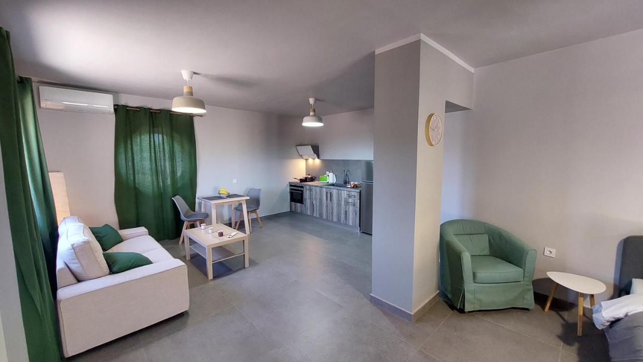Jimmy'S Place Αρτέμιδα Εξωτερικό φωτογραφία